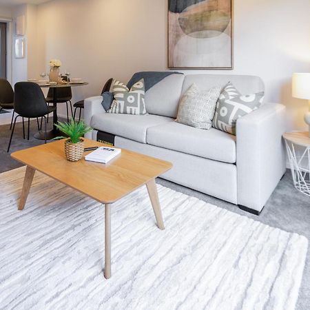 Апартаменты Urban Park Escape 2 Bed 2 Bath W/Carpark Крайстчёрч Экстерьер фото