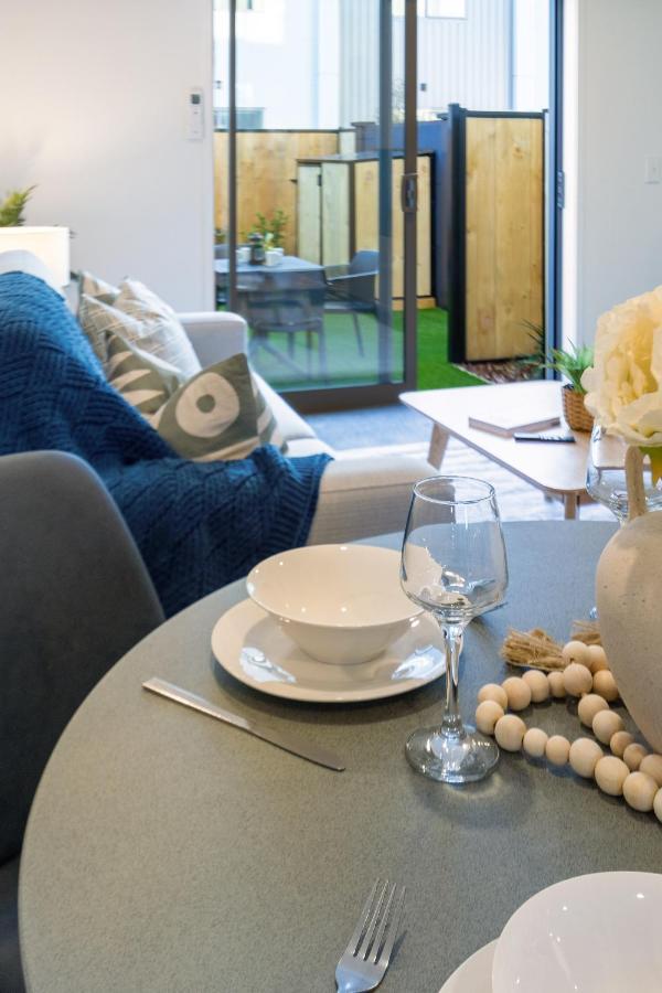 Апартаменты Urban Park Escape 2 Bed 2 Bath W/Carpark Крайстчёрч Экстерьер фото